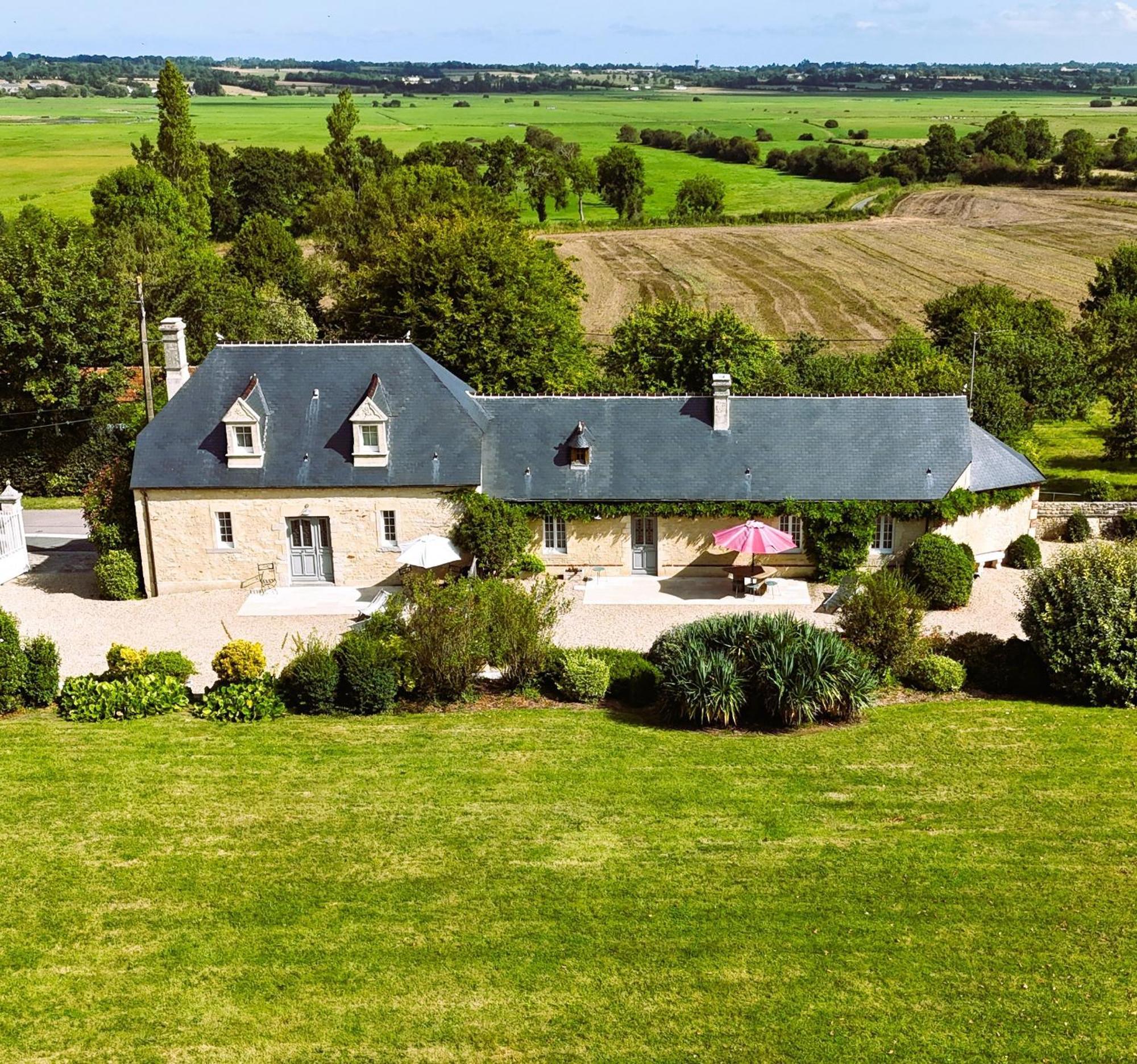 Le Domaine Des Roseraies Monfréville 외부 사진