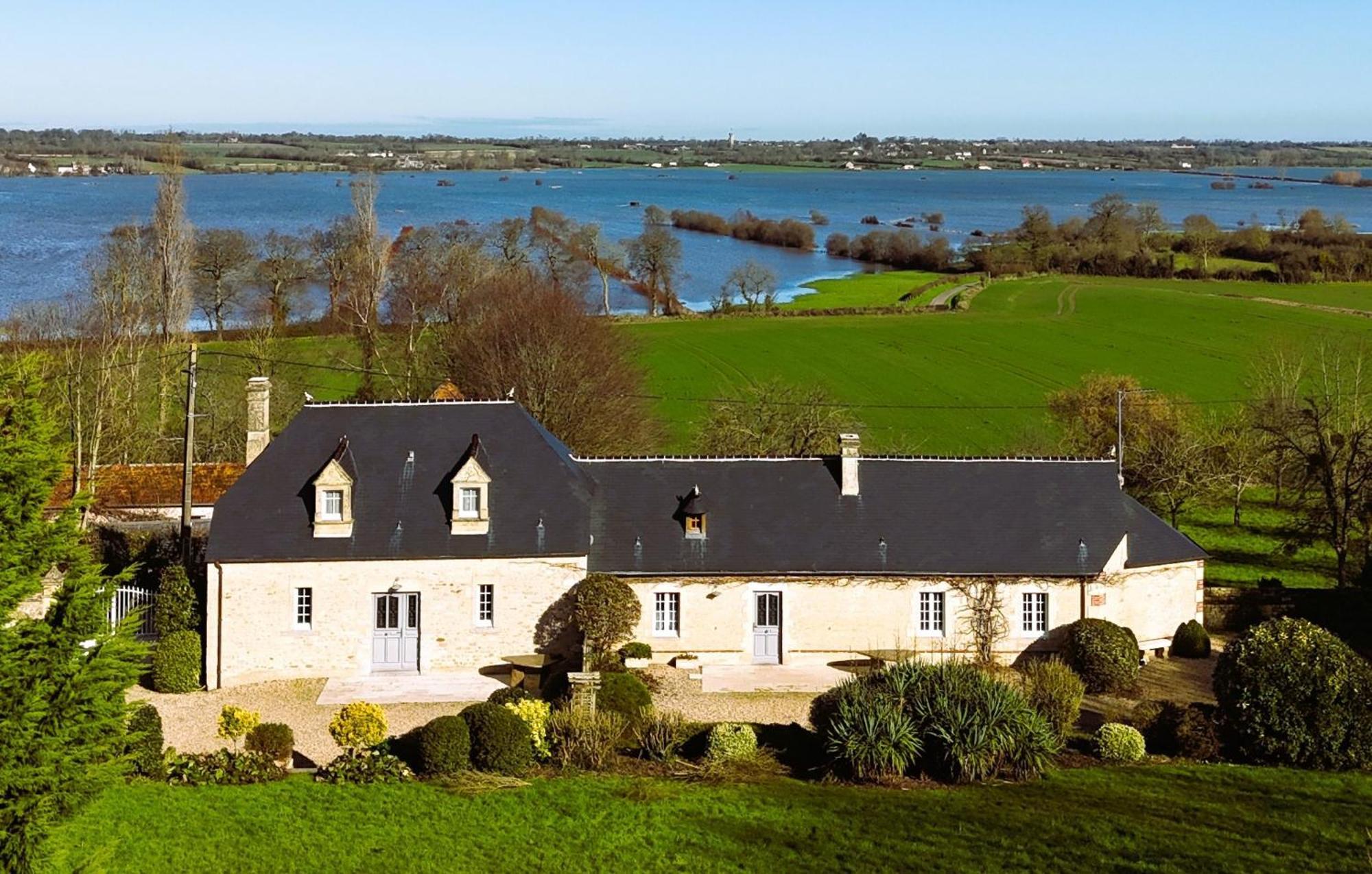 Le Domaine Des Roseraies Monfréville 외부 사진